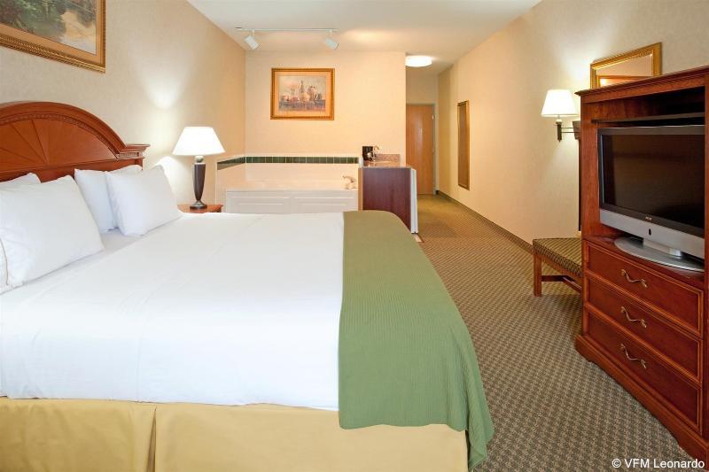 Holiday Inn Express Hotel & Suites Elkhart-South Ngoại thất bức ảnh