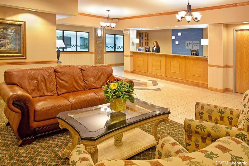 Holiday Inn Express Hotel & Suites Elkhart-South Ngoại thất bức ảnh